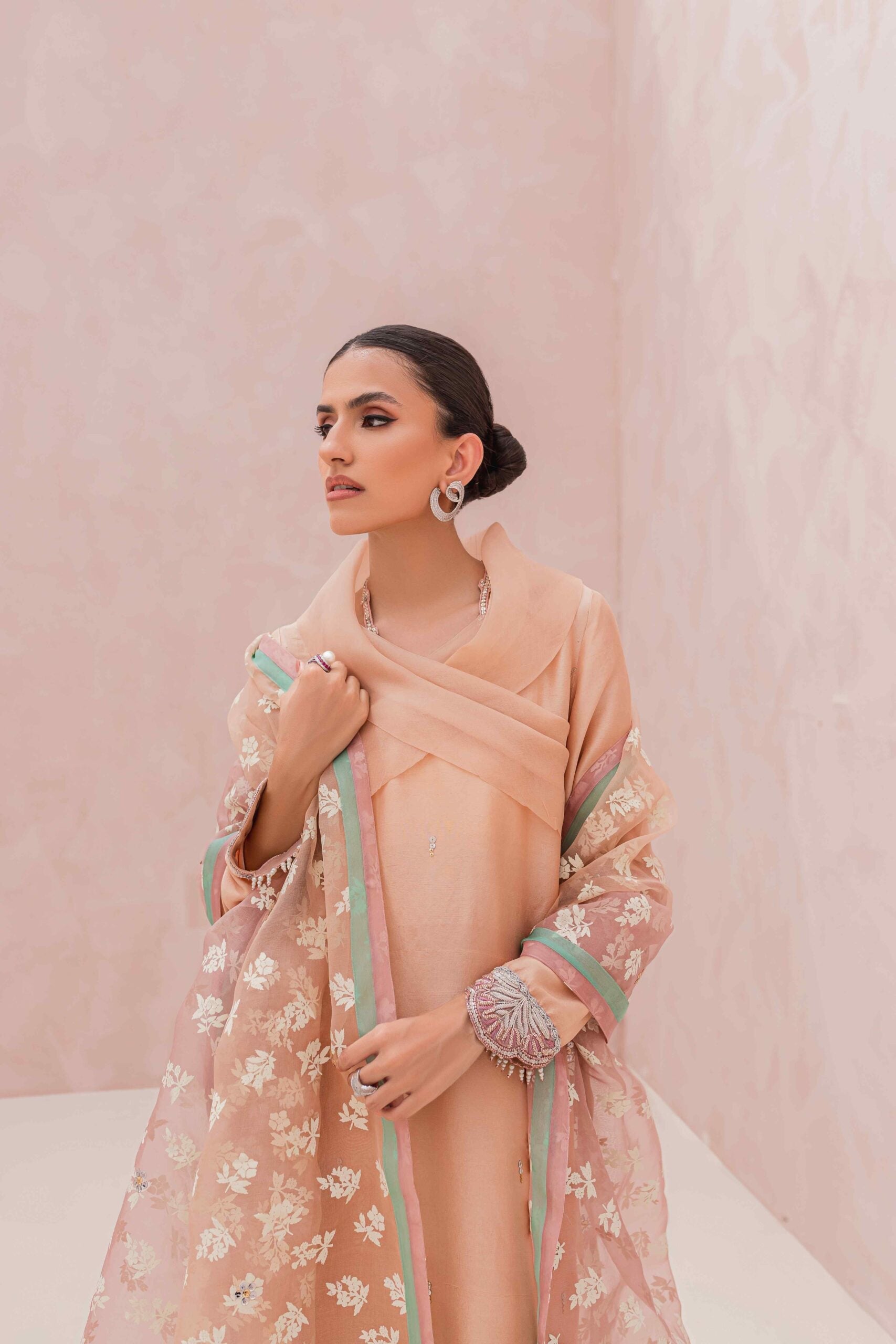 AMIRA